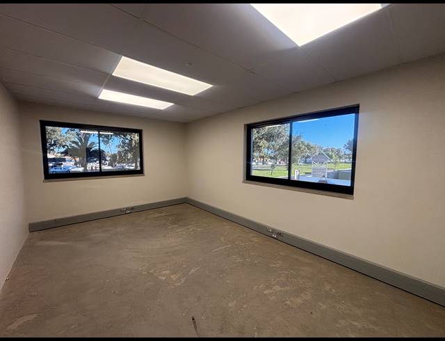 1,972M² WAREHOUSE TO LET IN BEACONVALE